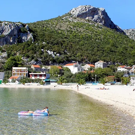 By The Sea Klek 15903 Pensionat 3*